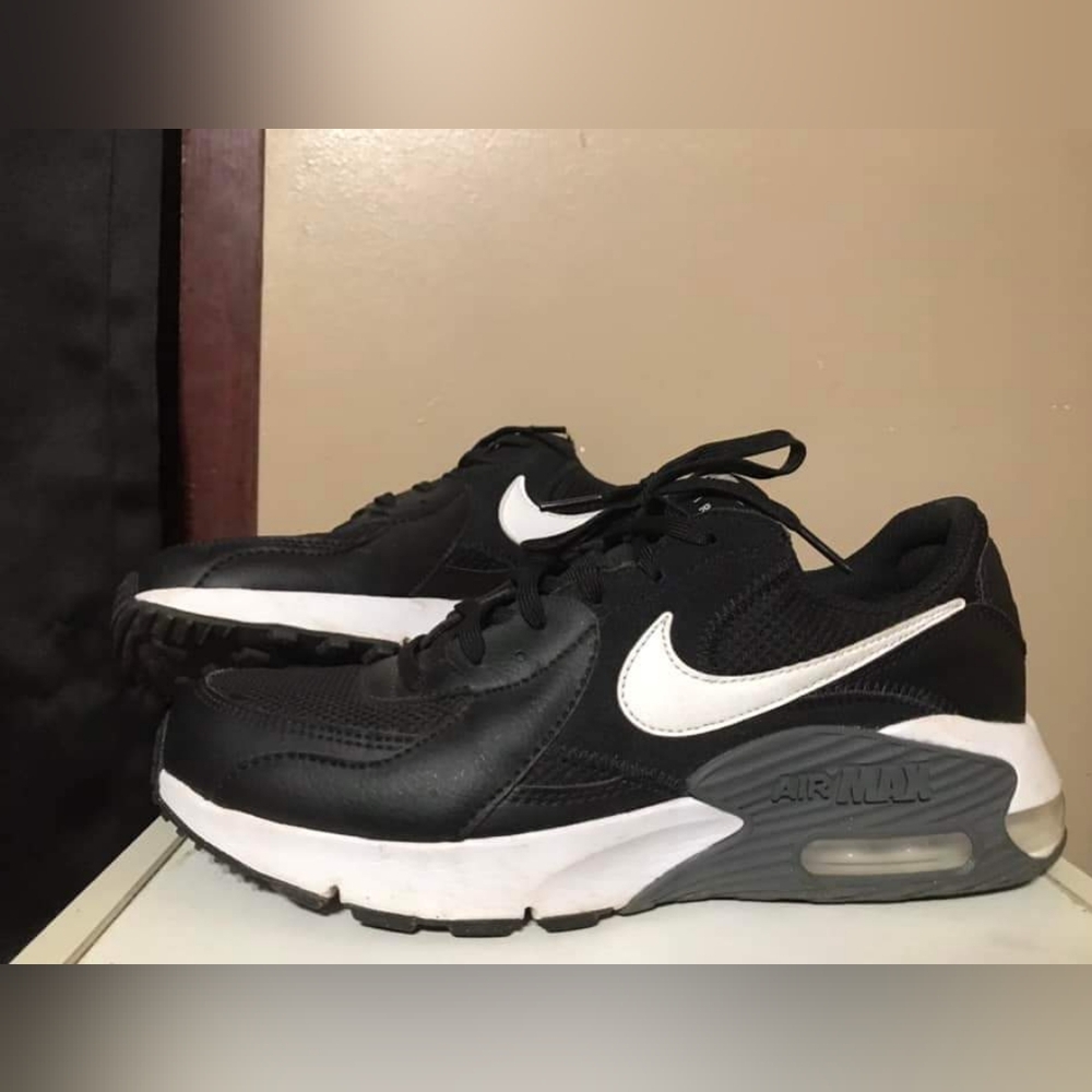 Nike shoes